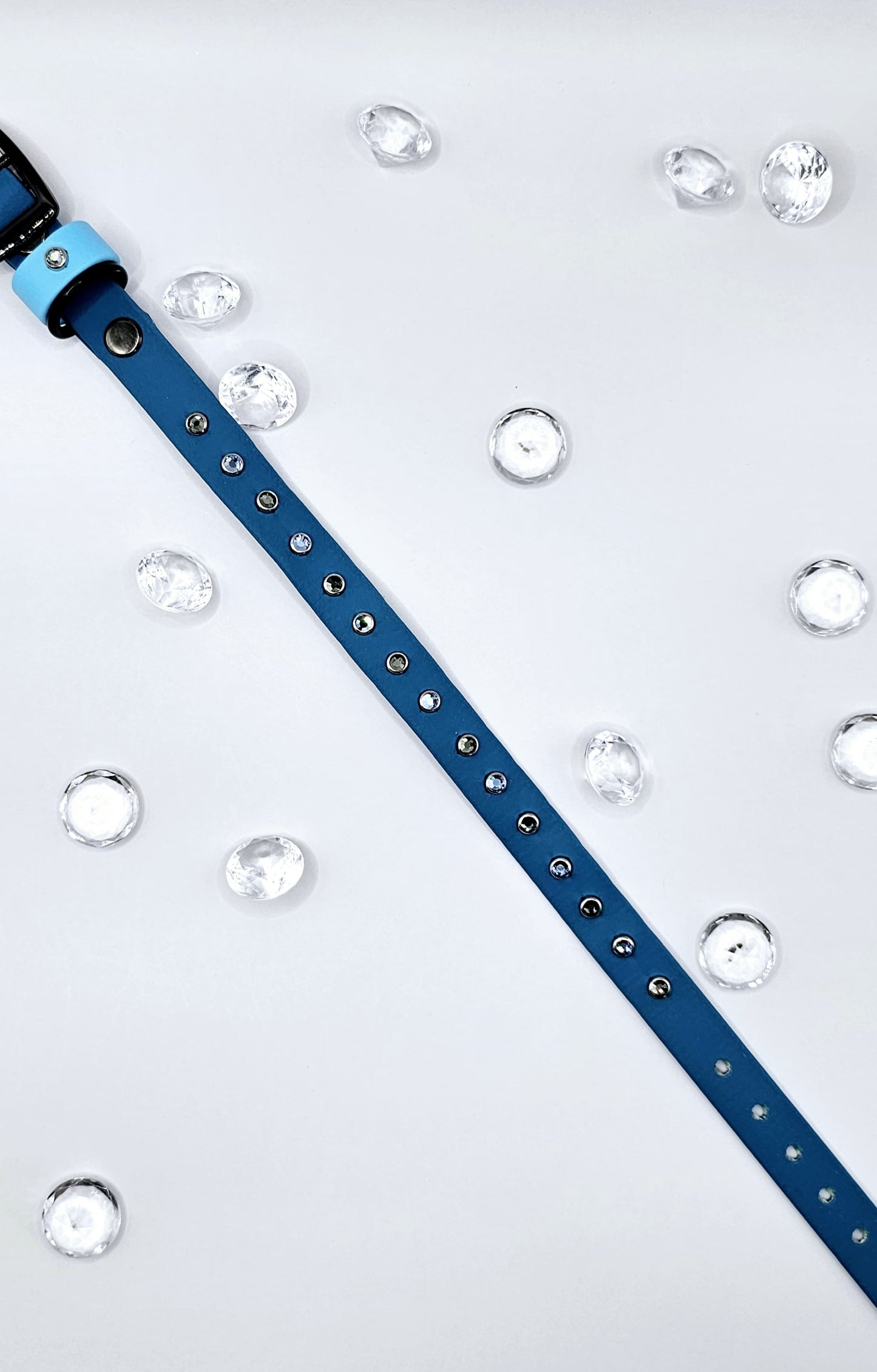 5/8" Collar (16 mm) - Small Crystals Straight Line Design